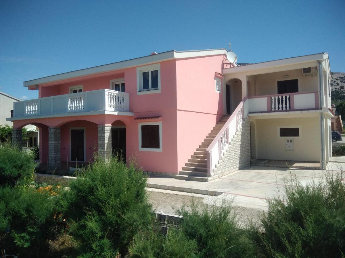 Apartmani Peko Pag Town Exterior photo